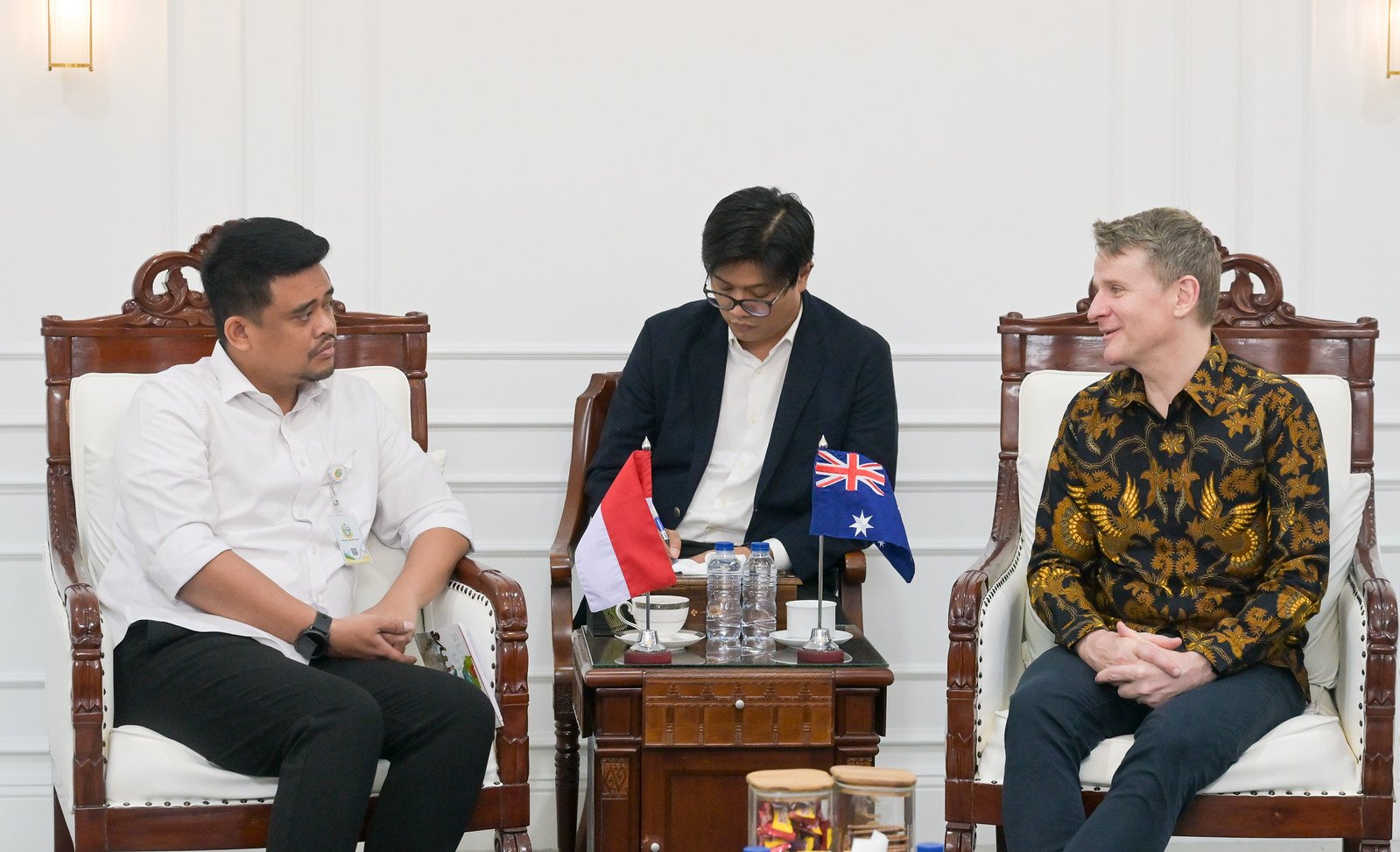 Kunjungan Duta Besar...